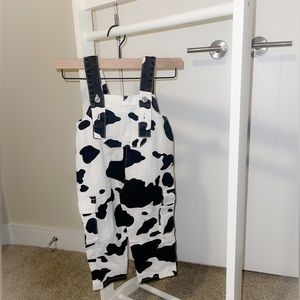 SHEIN Toddler Cow Print Overalls